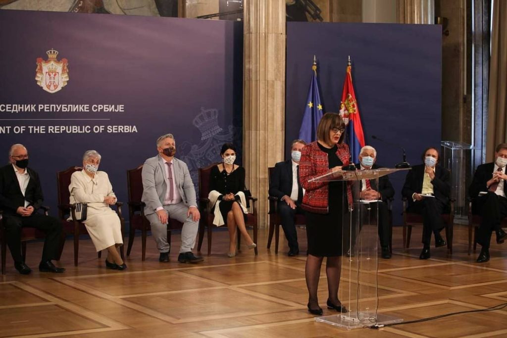 Небојша Кузмановић: Србија брине о архивској грађи